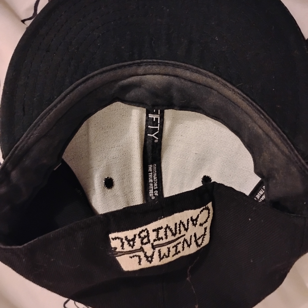 Black Cap with Embroidered Rabbit Design - Picture 3 of 5